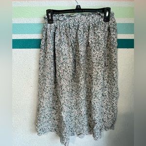 LIGHT BLUE daisy skirt
